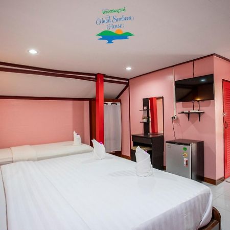 Haad Somboon House Hotel Bang Saphan Bagian luar foto