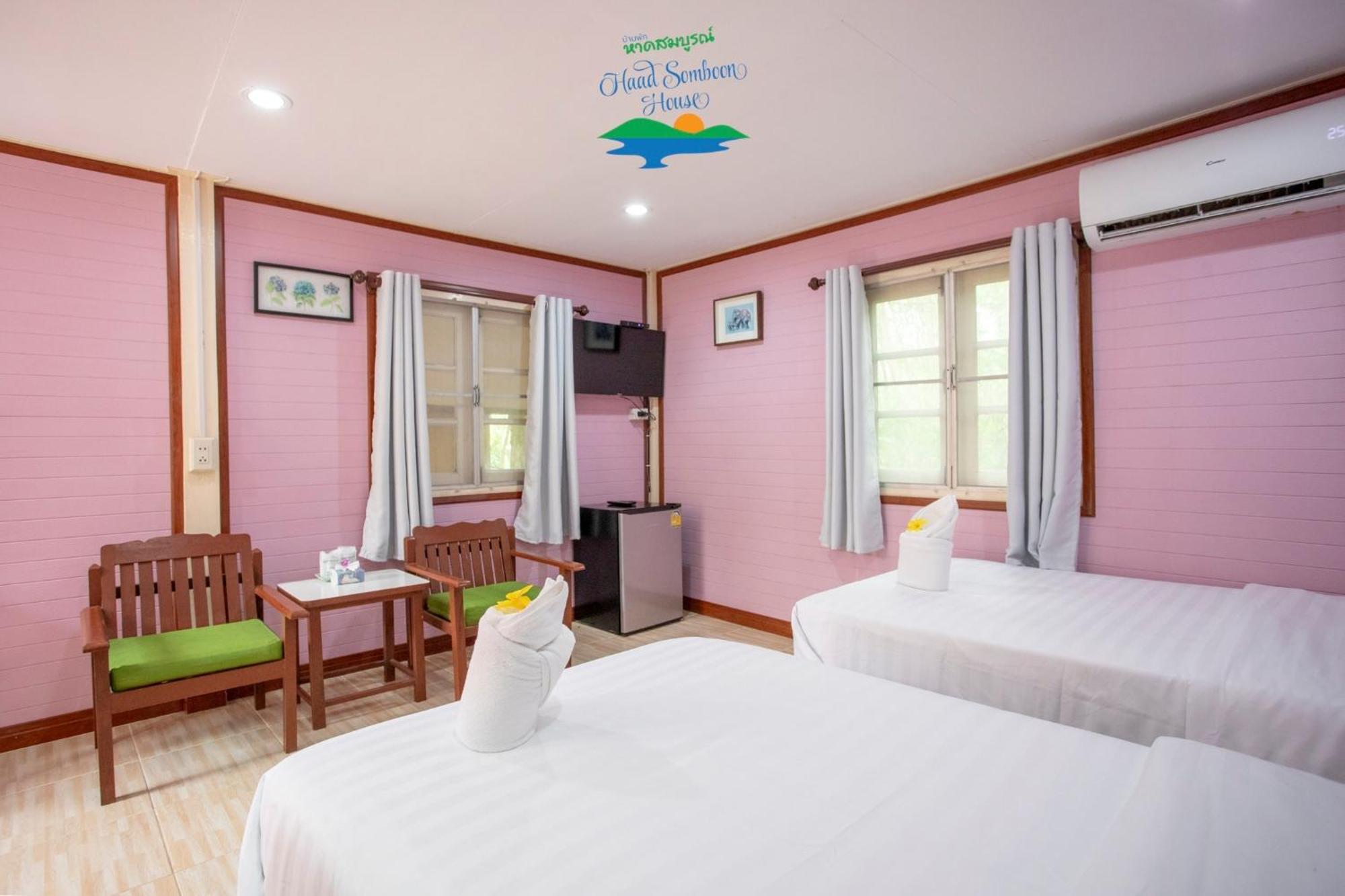 Haad Somboon House Hotel Bang Saphan Ruang foto